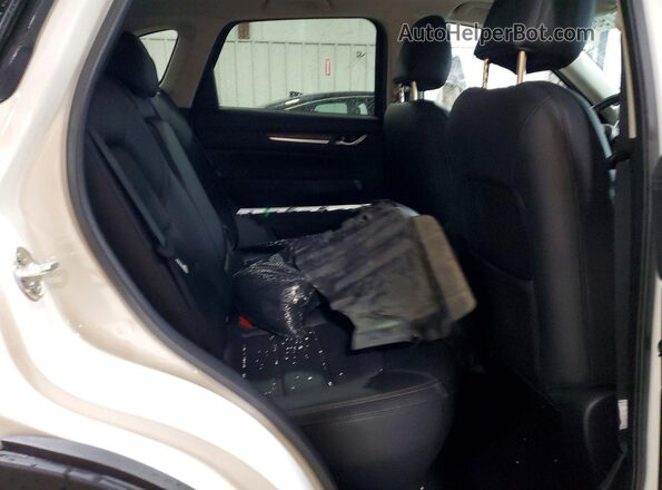 JM3KFBDM4M0392963 2021 MAZDA CX-5 White Սալոնի հետևի տեսք