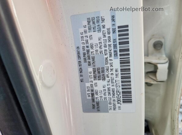 JM3KKEHC2R1137177 2024 MAZDA CX-90 White Vista del compartimento del motor