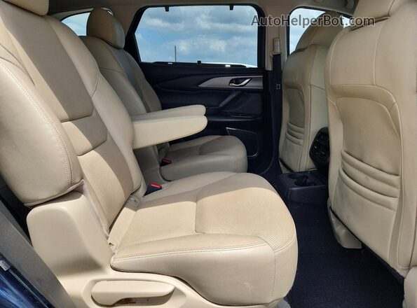 JM3TCACY3L0408421 2020 MAZDA CX-9 Blue Rear interior view