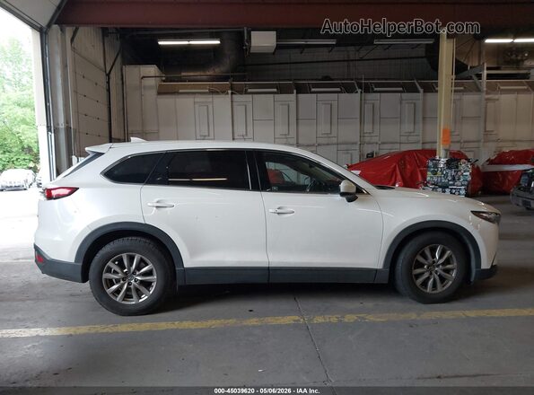 JM3TCACY4J0204188 2018 MAZDA CX-9 White Вид задньої частини салону