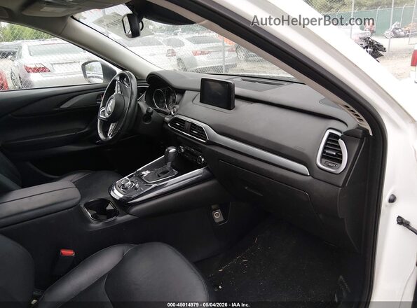 JM3TCBCY0J0217932 2018 MAZDA CX-9 White Вид салону спереду
