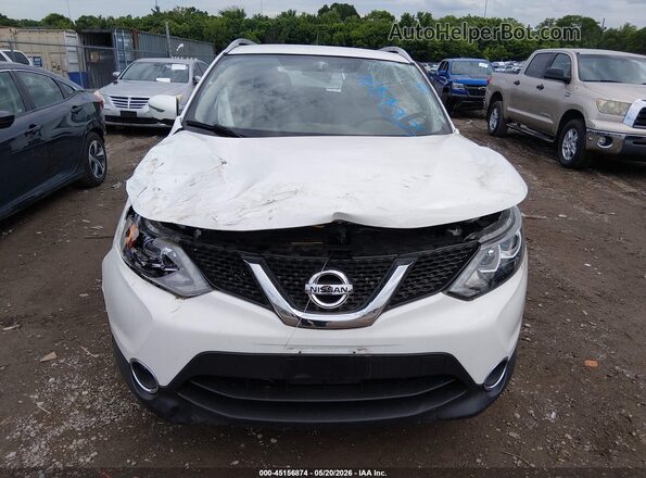 JN1BJ1CP0HW004792 2017 NISSAN ROGUE White Սալոնի հետևի տեսք