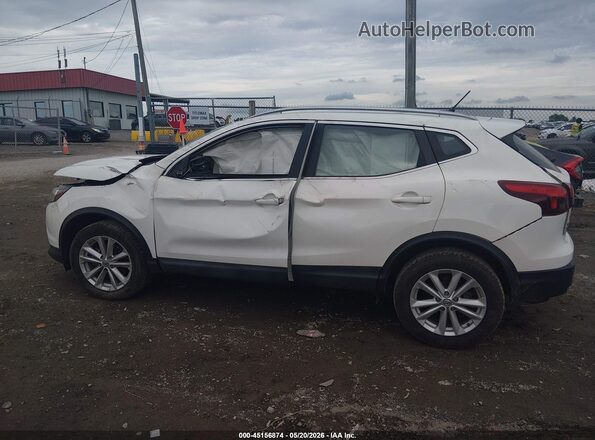JN1BJ1CP0HW004792 2017 NISSAN ROGUE White 