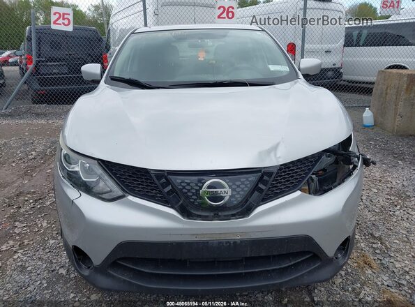 JN1BJ1CPXJW164085 2018 NISSAN ROGUE Silver 