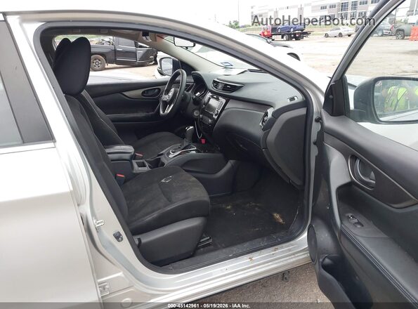 JN1BJ1CV2LW551375 2020 NISSAN ROGUE Silver წინა სალონის ხედი