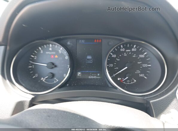 JN1BJ1CWXNW484438 2022 NISSAN ROGUE Черный Вид задних сидений