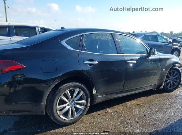 JN1BY1AP3JM180199 2018 INFINITI Q70 Black Rear interior view