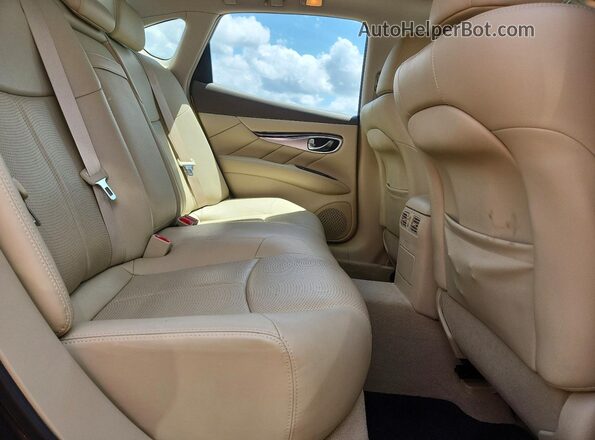 JN1BY1AR2KM585019 2019 INFINITI Q70 Brown Widok wnętrza z tyłu