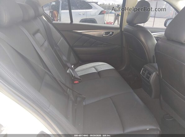 JN1CV7AP7HM640717 2017 INFINITI Q50 White Widok naklejki z numerem VIN