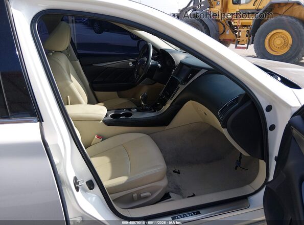 JN1CV7APXHM640078 2017 INFINITI Q50 White Вид салону спереду