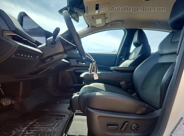 JN1DF0BB5RM730753 2024 NISSAN ARIYA White Vista interior delantera