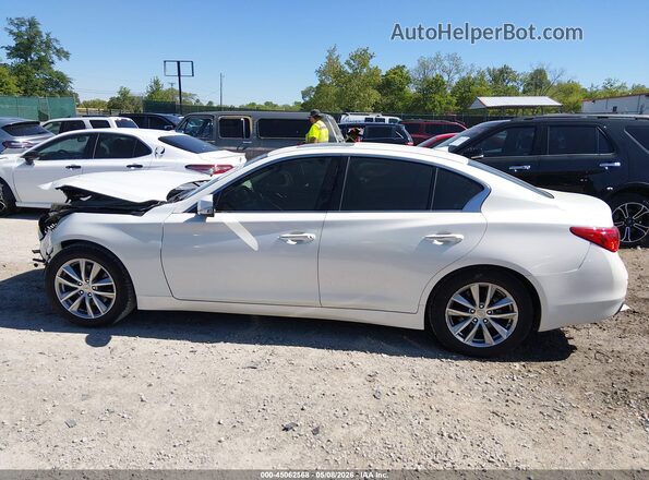 JN1EV7AP0HM730042 2017 INFINITI Q50 White 