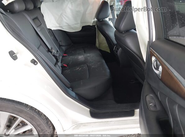 JN1EV7AP0JM350768 2018 INFINITI Q50 White VIN կոդի պիտակի տեսք