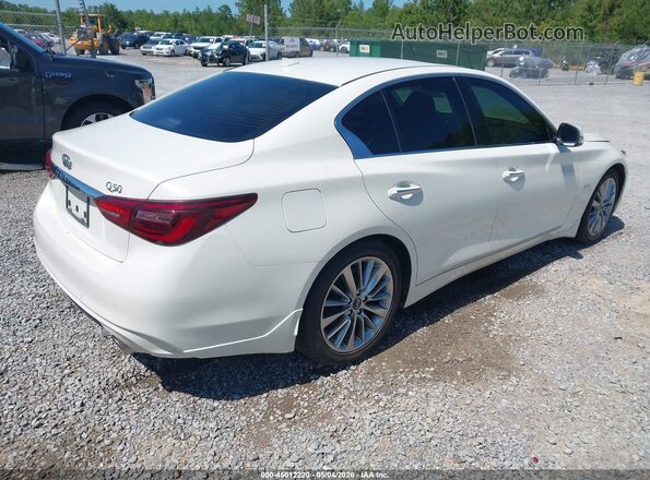 JN1EV7AP1JM352853 2018 INFINITI Q50 Белый Задняя правая четверть
