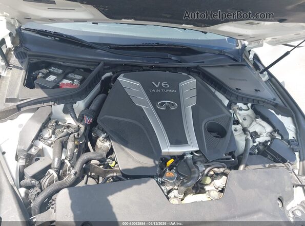 JN1EV7AP2JM365806 2018 INFINITI Q50 White Rear view
