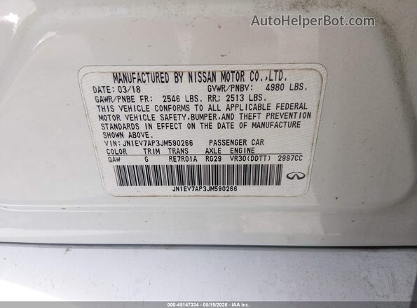 JN1EV7AP3JM590266 2018 INFINITI Q50 White Widok komory silnika