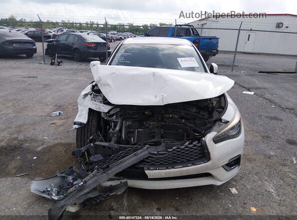 JN1EV7AP3JM590266 2018 INFINITI Q50 White Widok deski rozdzielczej