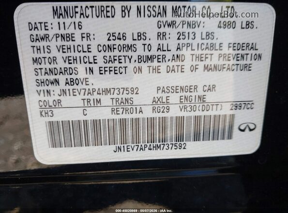 JN1EV7AP4HM737592 2017 INFINITI Q50 Black Vista del compartimento del motor