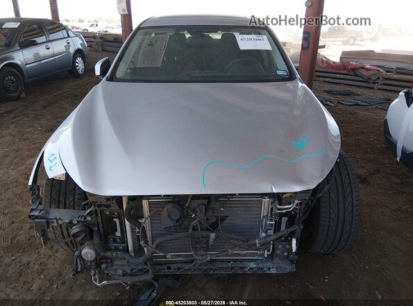 JN1EV7AP4JM365483 2018 INFINITI Q50 Серебряный Вид задней части салона