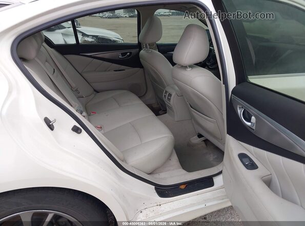 JN1EV7AP5HM740324 2017 INFINITI Q50 White VIN կոդի պիտակի տեսք