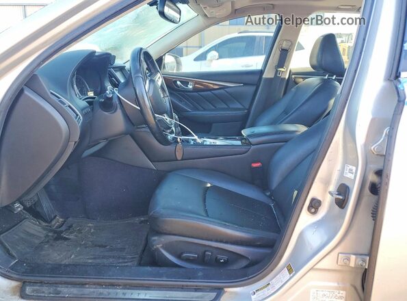 JN1EV7AP6JM352069 2018 INFINITI Q50 Silver 