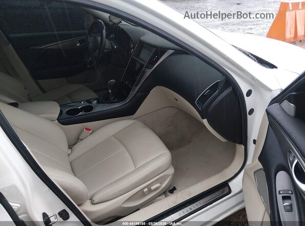 JN1EV7AP8HM738468 2017 INFINITI Q50 White Vista interior delantera
