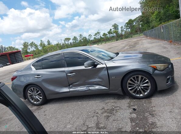 JN1EV7AP8JM360707 2018 INFINITI Q50 Серый Вид задней части салона