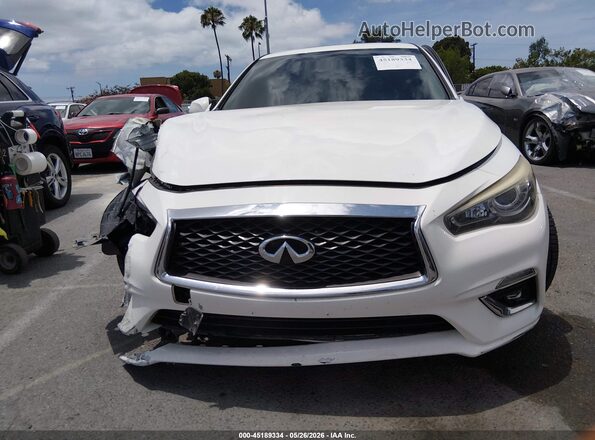 JN1EV7AR3JM437467 2018 INFINITI Q50 White Instrument cluster view