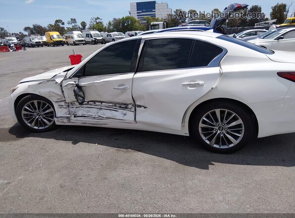 JN1EV7AR3JM437467 2018 INFINITI Q50 White 360 interior view