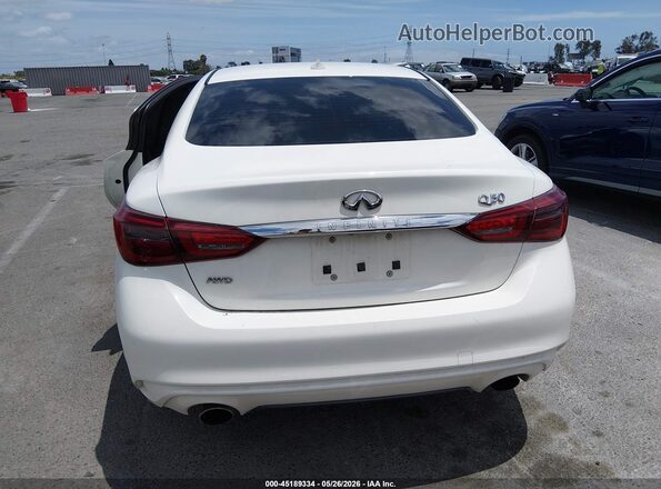JN1EV7AR3JM437467 2018 INFINITI Q50 White 