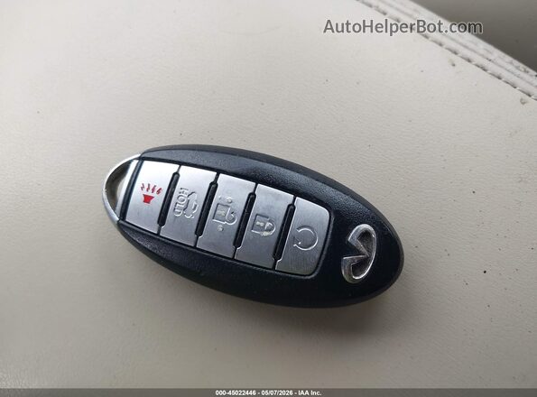JN1EV7AR6HM830700 2017 INFINITI Q50 Кремовый Вид панели приборов