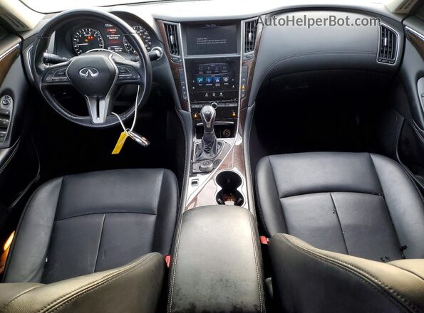 JN1EV7AR7JM433292 2018 INFINITI Q50 Gray Vista del salpicadero