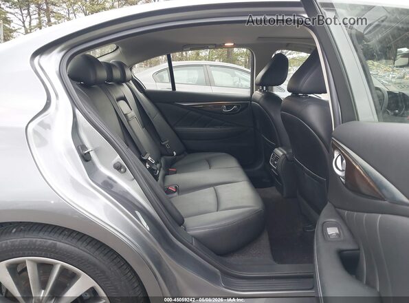 JN1EV7AR8JM431583 2018 INFINITI Q50 Серый 