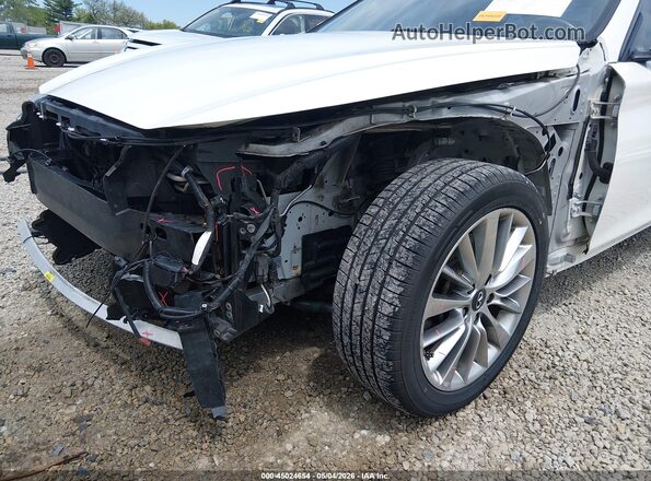 JN1EV7AR8JM443684 2018 INFINITI Q50 White წინა ხედი