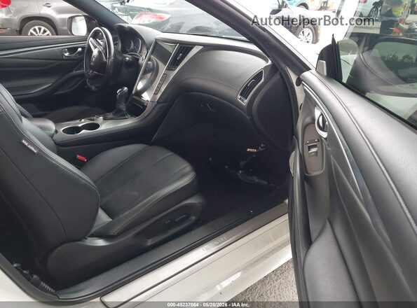 JN1EV7EK6JM340793 2018 INFINITI Q60 White 