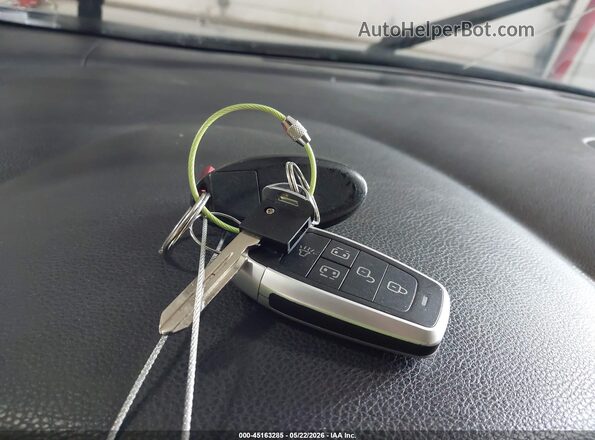 JN8AE2KP8H9168024 2017 NISSAN QUEST Gray წინა პანელის ხედი