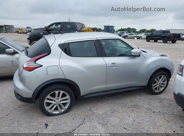 JN8AF5MR0HT702133 2017 NISSAN JUKE Silver Vista interior trasera