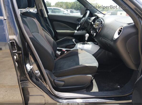 JN8AF5MRXHT703015 2017 NISSAN JUKE Черный Вид салона спереди