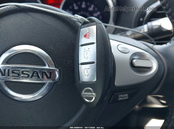 JN8AF5MV5HT750224 2017 NISSAN JUKE White Widok deski rozdzielczej