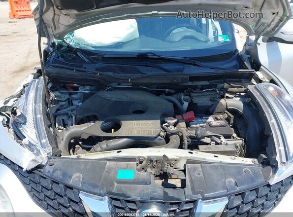 JN8AF5MV8HT750170 2017 NISSAN JUKE Silver Widok z tyłu