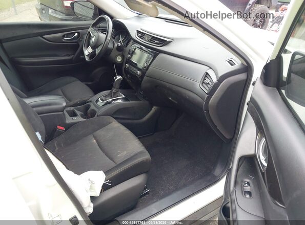 JN8AT2MT1LW004284 2020 NISSAN ROGUE Белый Вид салона спереди