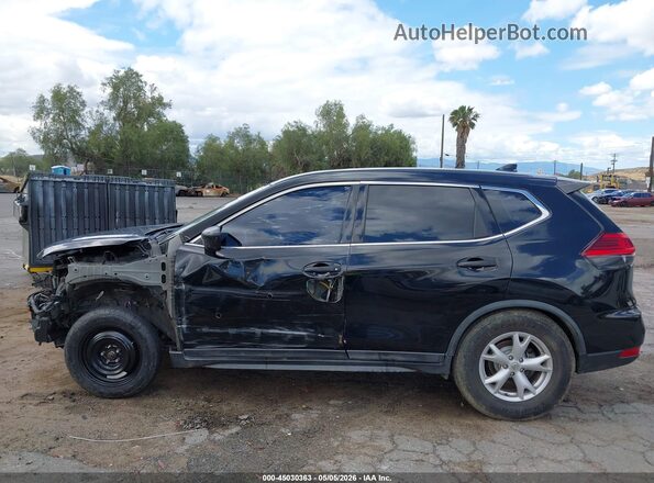 JN8AT2MT2HW137708 2017 NISSAN ROGUE Black 