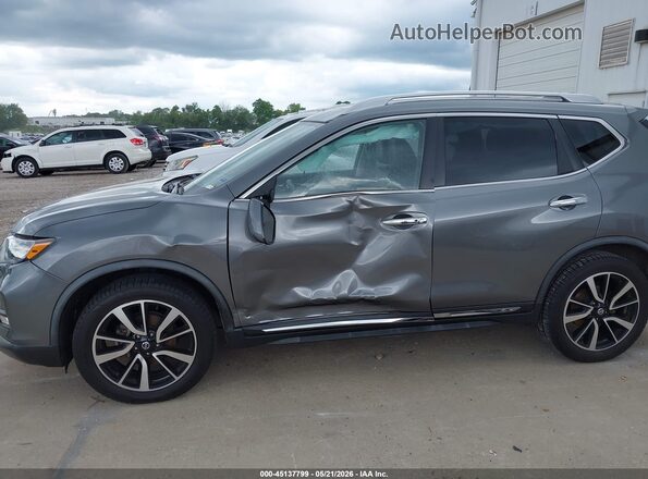 JN8AT2MT2JW485305 2018 NISSAN ROGUE Gray Front view