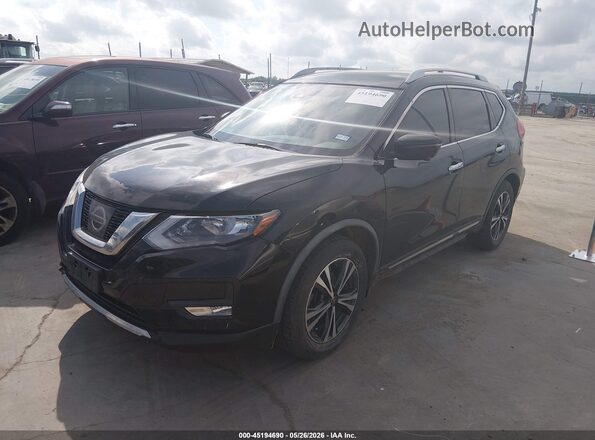 JN8AT2MT5HW403478 2017 NISSAN ROGUE Black Vista tres cuartos delantera izquierda