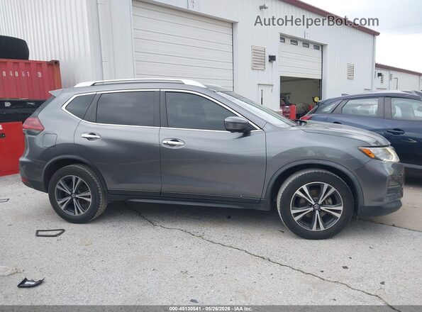 JN8AT2MT5LW017622 2020 NISSAN ROGUE Gray Vista interior trasera