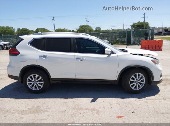 JN8AT2MT8HW153542 2017 NISSAN ROGUE White Սալոնի 360 աստիճան տեսք