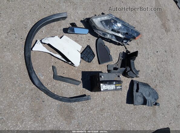 JN8AT2MT8HW153542 2017 NISSAN ROGUE White Սարքավորումների վահանակի տեսք