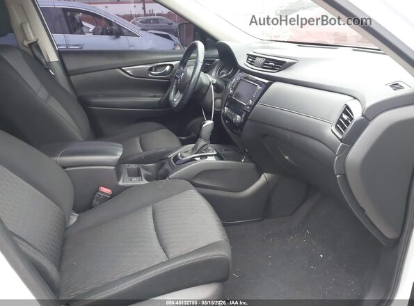 JN8AT2MT8LW032938 2020 NISSAN ROGUE Белый Вид салона спереди