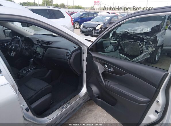 JN8AT2MT9LW002542 2020 NISSAN ROGUE Silver Widok wnętrza z przodu