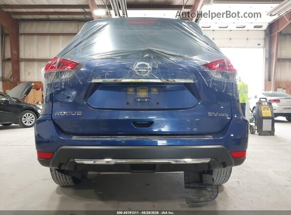 JN8AT2MV0HW010635 2017 NISSAN ROGUE Синий Вид спереди